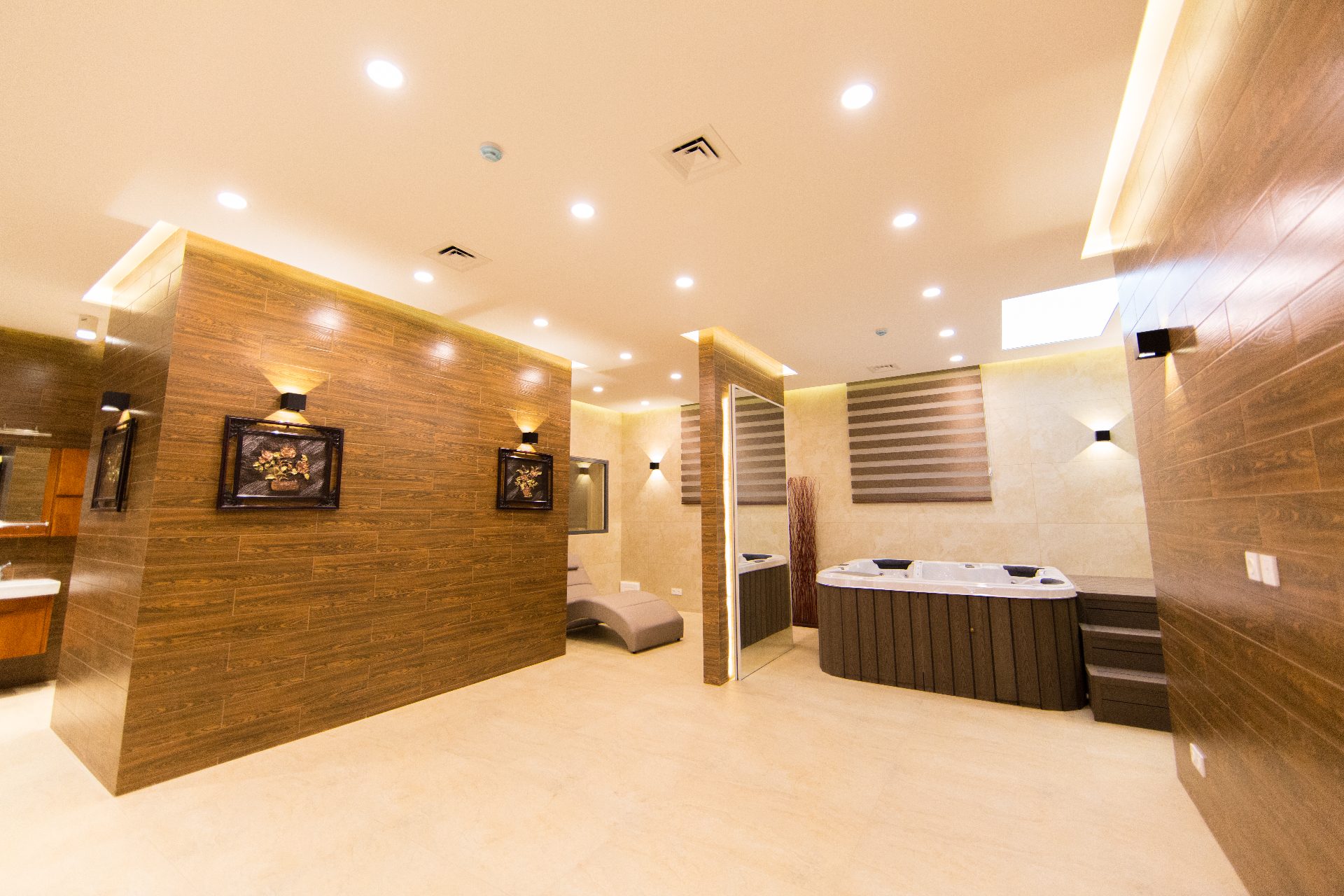Jacuzzi Suite
